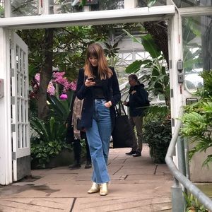 Meet your Posher, Pauline